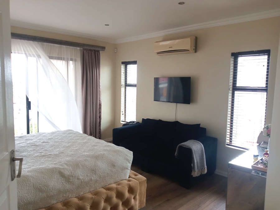 4 Bedroom Property for Sale in Strelitzia Park Eastern Cape